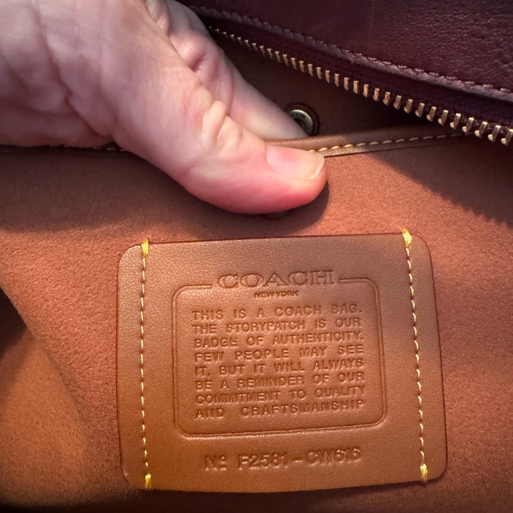 Coach Empire Carryall Bag 40 in Brass Merlot - Picture 3 of 7